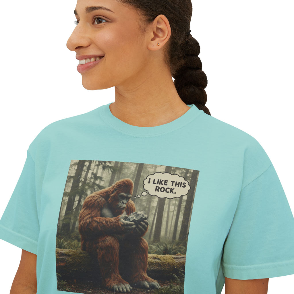 Boxy Tee: Bigfoot - I like this Rock