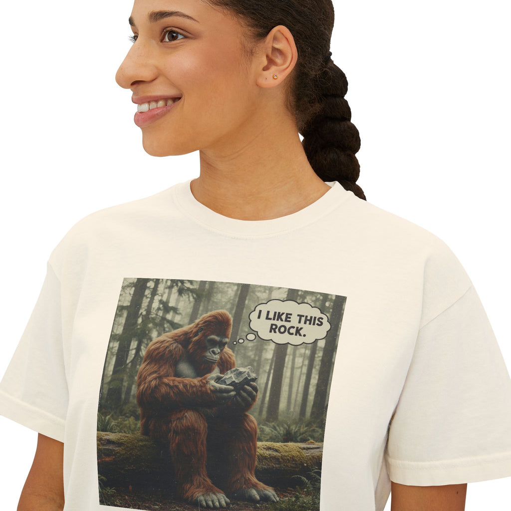 Boxy Tee: Bigfoot - I like this Rock